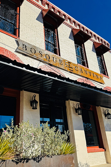 Bosque Cantina